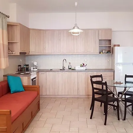 Olive Stonehouses * Каламата