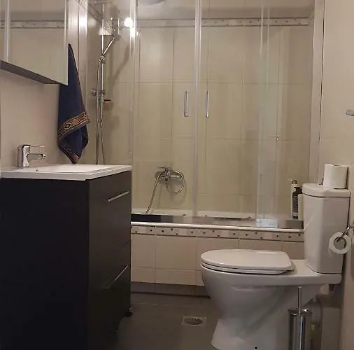 Olive Stonehouses * Kalamáta