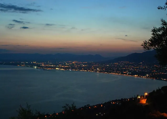 Olive Stonehouses Appartement